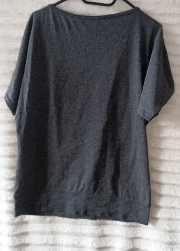 T shirt femme - photo numéro 2