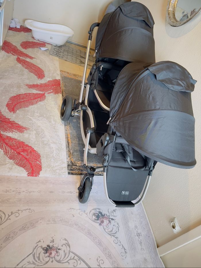 Poussette pour deux enfants de 6 mois à 3 ans - photo numéro 2