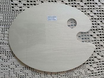 Palette de peinture en bois sous blister de 35 X 27 X 0.5 cm