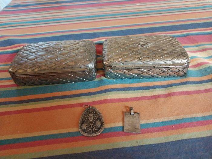Lot de 2 Boites a bijoux en metal argenté - photo numéro 6