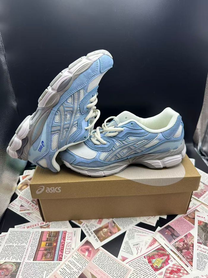 Baskets Asics GEL-NYC bleues 40 - photo numéro 5