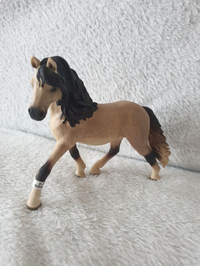 Schleich cheval 13793 jument andalouse