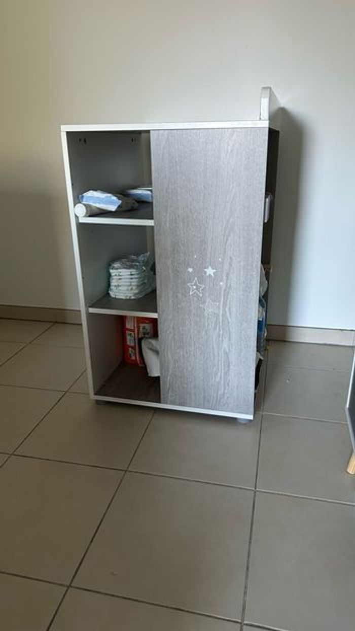 Ensemble table à langer et lit