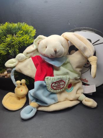 Doudou et compagnie marionnette lapin bleu vert rouge escargot tulipe dc1623