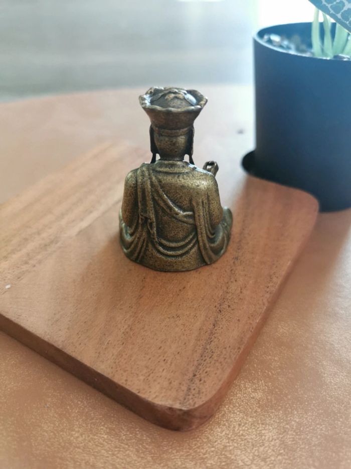 Mini statuette prière bouddhiste laiton - photo numéro 2
