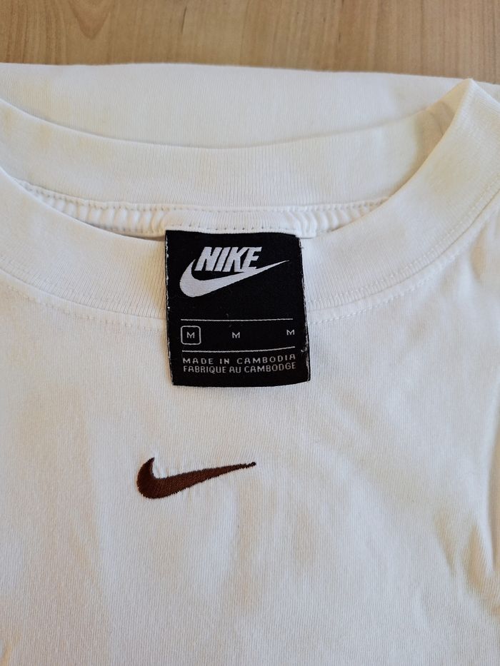 T-shirt taille M Nike - photo numéro 4