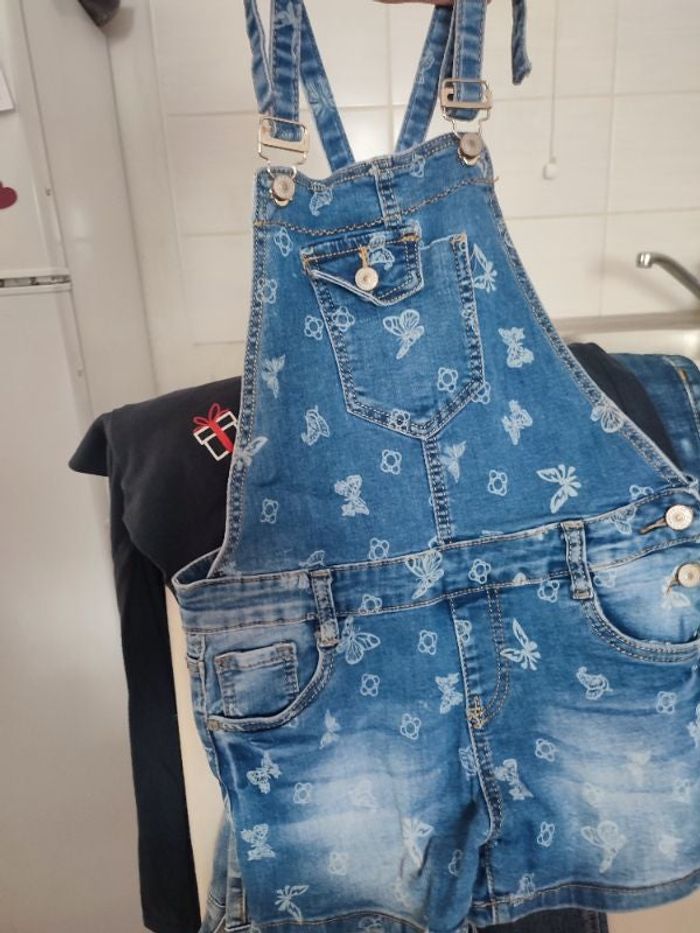 #kytie14ansfille. Combishort salopette en jean taille 14 ans