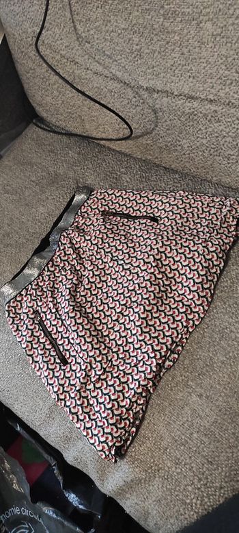 Jupe courte élastique scintillant