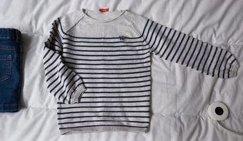 Pull gris rayé bleu type marinière t4ans