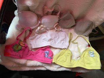 Lot de 4 soutiens gorge Etam 85A + une brassière XS/S