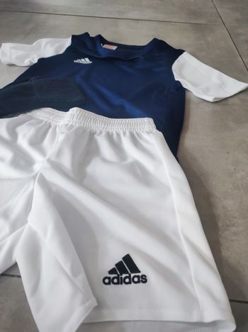 Survêtement enfant addidas