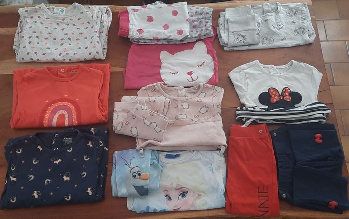 Lot pyjamas 24 mois