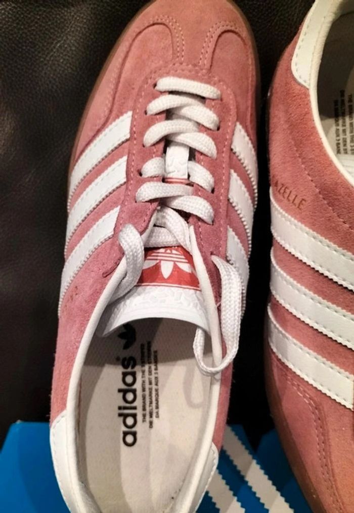 Baskets Adidas Gazelle couleur vieux rose - photo numéro 3