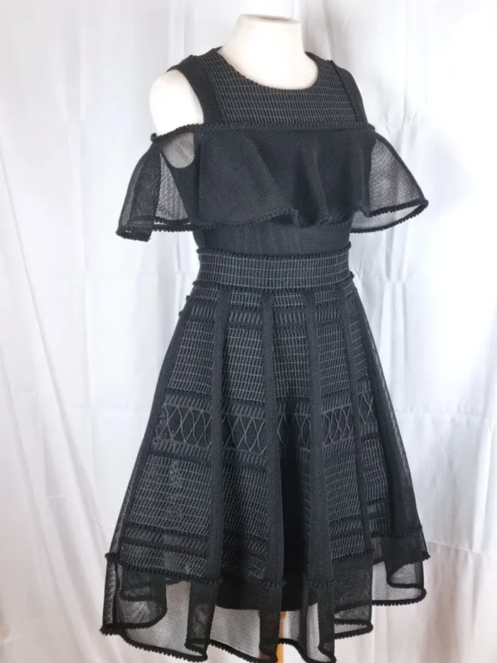 Robe Maje noire modèle Rosalie très original pour soirée cocktail sans manches T1/36/S - photo numéro 3