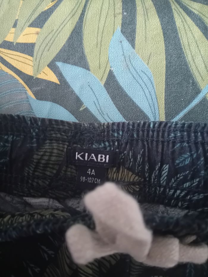 Short garçon KIABI - Taille 4 ans (98-107 cm) - photo numéro 2