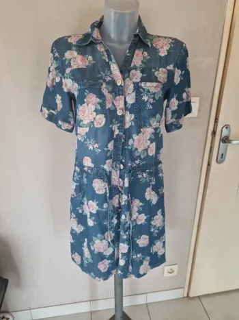 Robe vintage fleurie taille 38 /m très bon etat