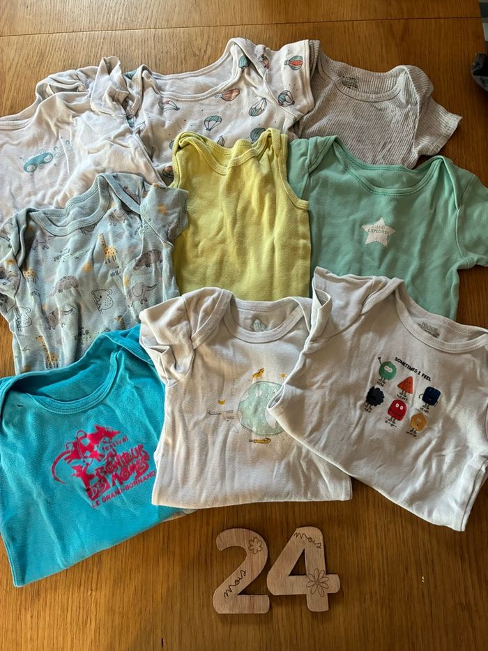 Lot 9 bodies manches courtes