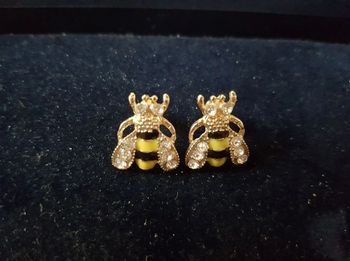 Boucles d'oreilles abeilles neuves