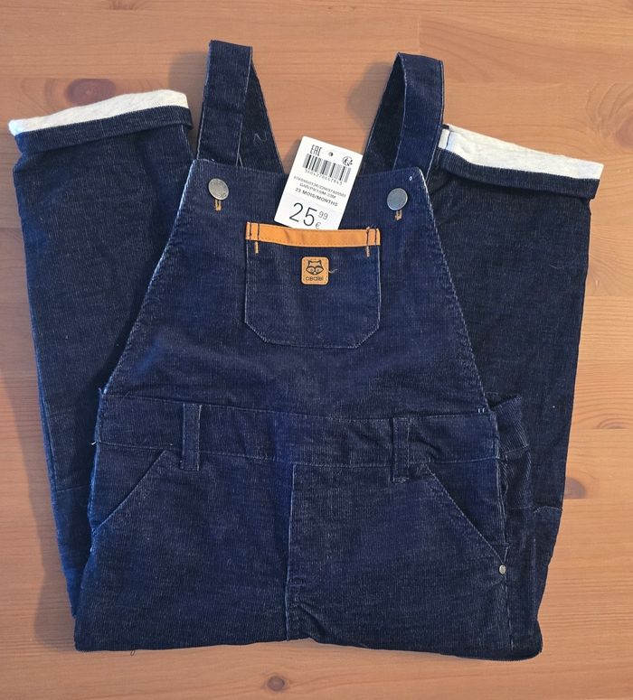 Neuve (non portée) 🏷🥰🤩💙 superbe salopette velours 23mois Garçon 💙🤩
