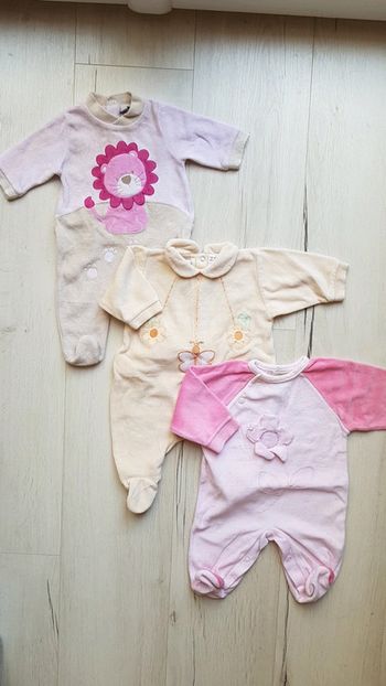 Lot de 3 pyjamas velours fille 1mois