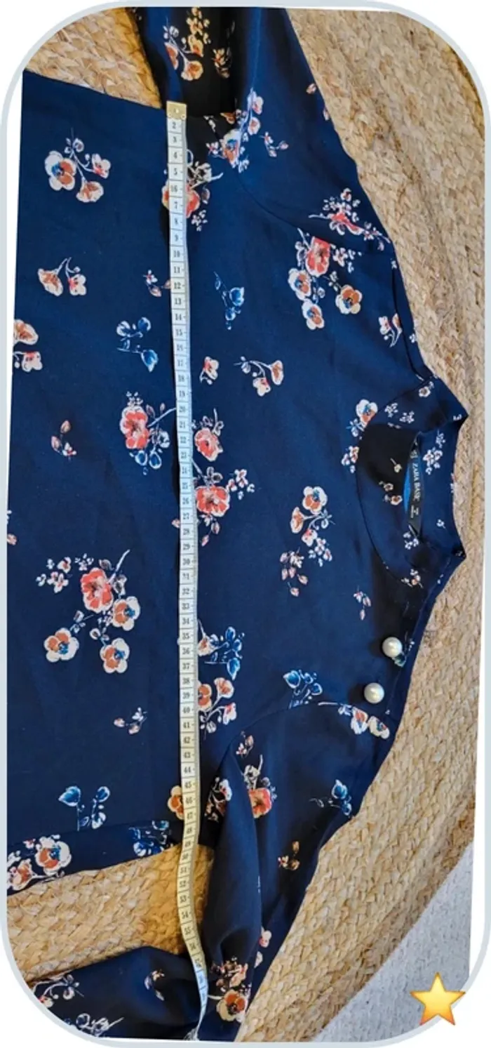 Blouse fleurie Zara - Taille S - Bleu Marine - Très bon état - photo numéro 7