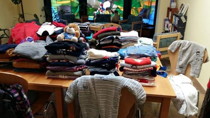 lots de chaussures et vêtements pour enfants - photo numéro 5