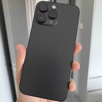 Une iphone quatorze pro max