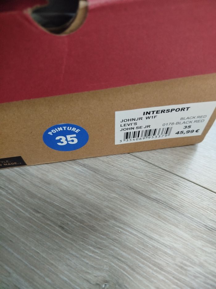 🦎 basket Levi's pointure 35 neuf 🦎 - photo numéro 4