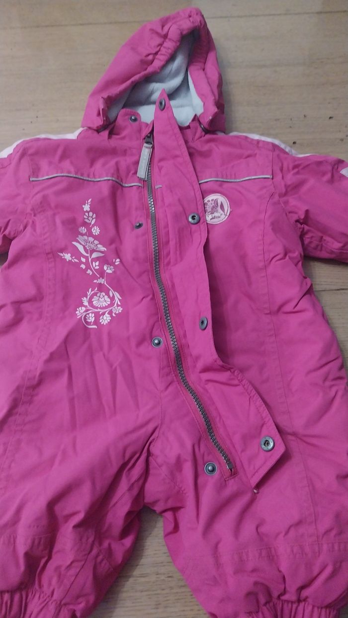 Combinaison de ski fille 9/12mois en très bon état - photo numéro 4