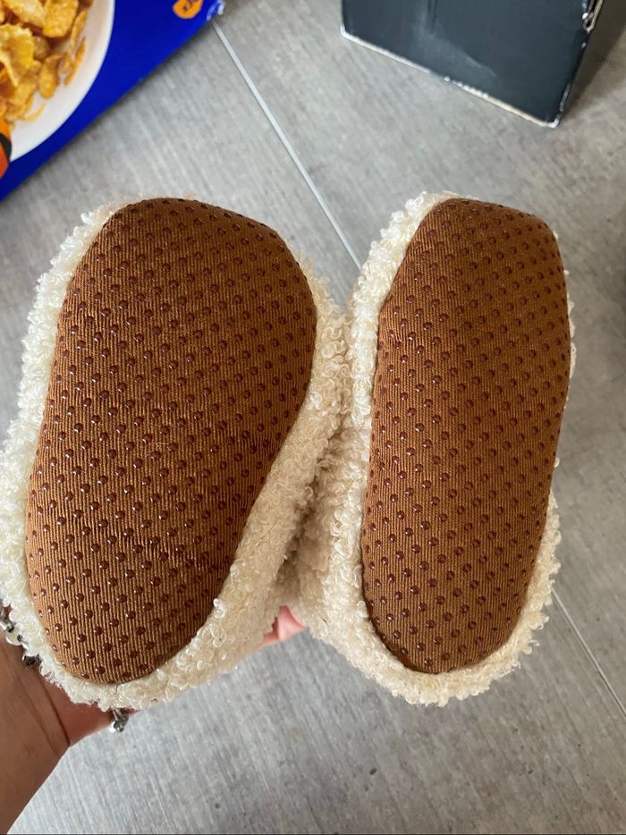 Chaussons anti dérapent - photo numéro 2