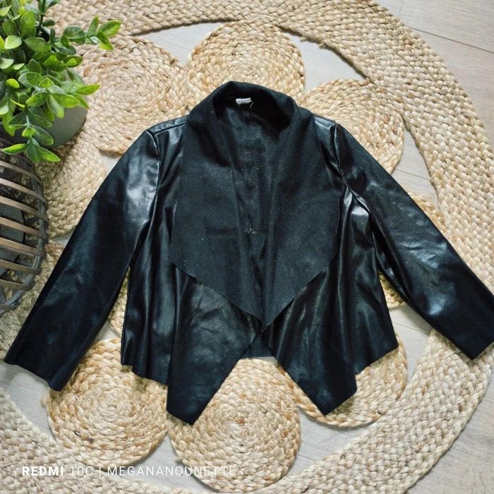 🖤 Veste style perfecto fille – Boutique parisienne – Taille 4 ans - photo numéro 2