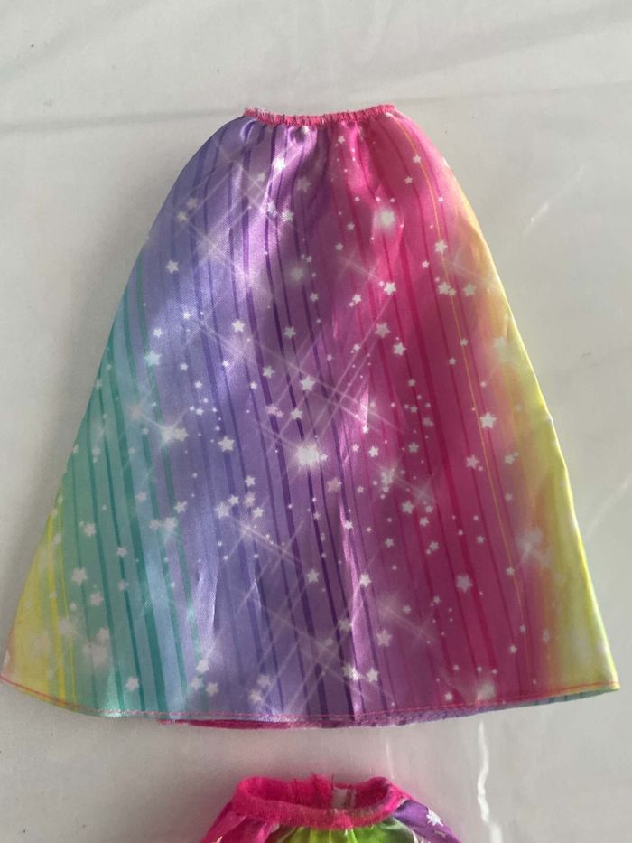 Lot de 2 jupes arc-en-ciel scintillantes pour poupée type Barbie - photo numéro 3