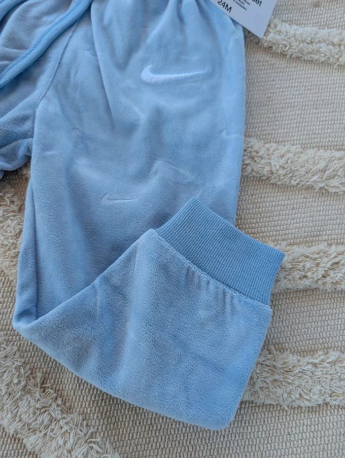 Ensemble bleu Nike neuf 24 mois - photo numéro 8