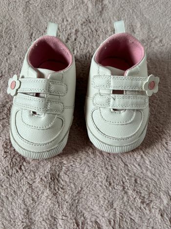 Baskets bébé fille