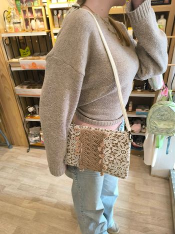 Pochette bohème neuve .