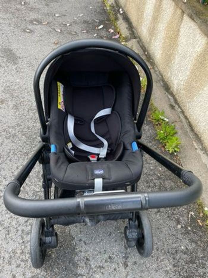Poussette chicco 3 en 1 - photo numéro 2
