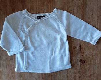 Gilet cache coeur taille 3 mois