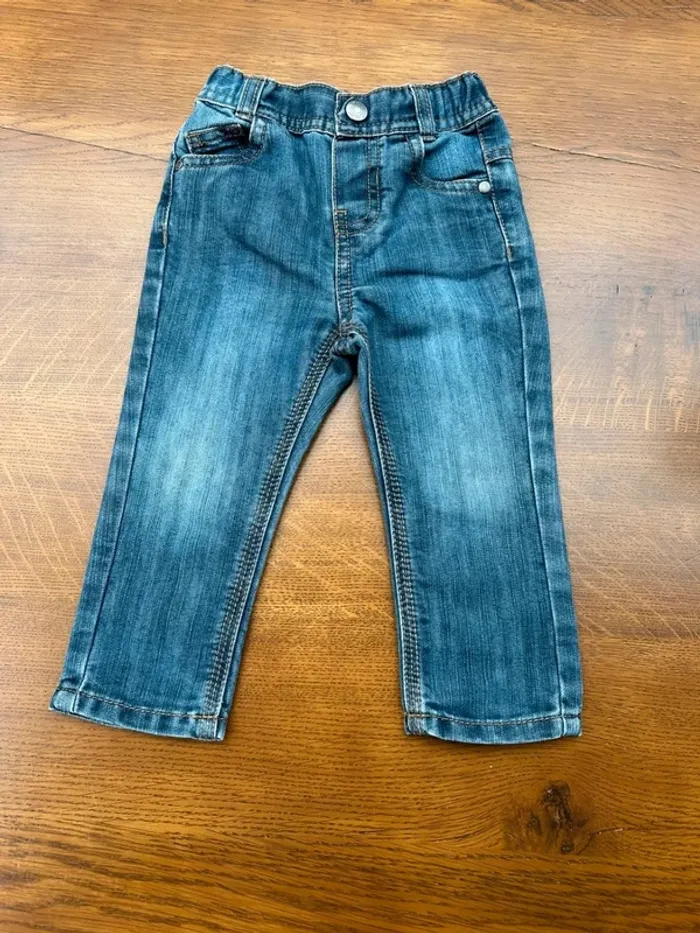 Jean tape à l’œil 9 mois