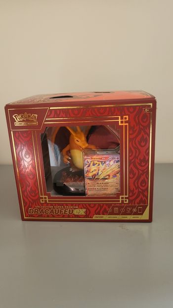 Coffret dracaufeu super premium collection