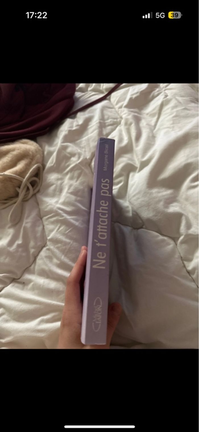 Ne t’attache pas - photo numéro 2