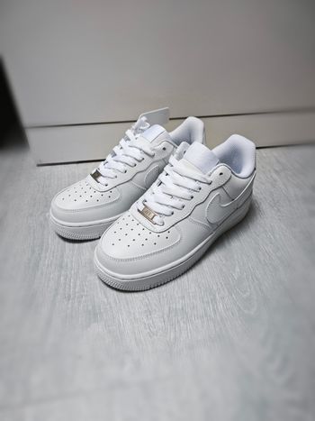 Nike Air Force 1 Blanches Taille 36