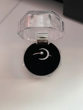 Magnifique bague en argent réglable avec incrustation mini brillant