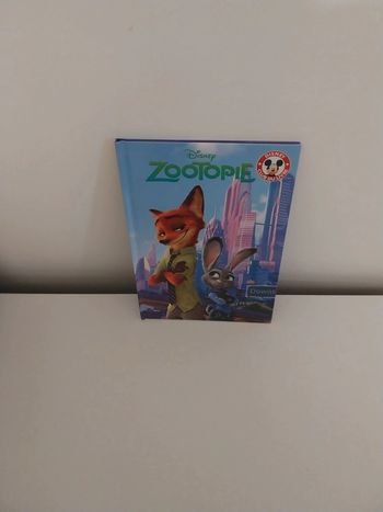 Livre disney zootopie