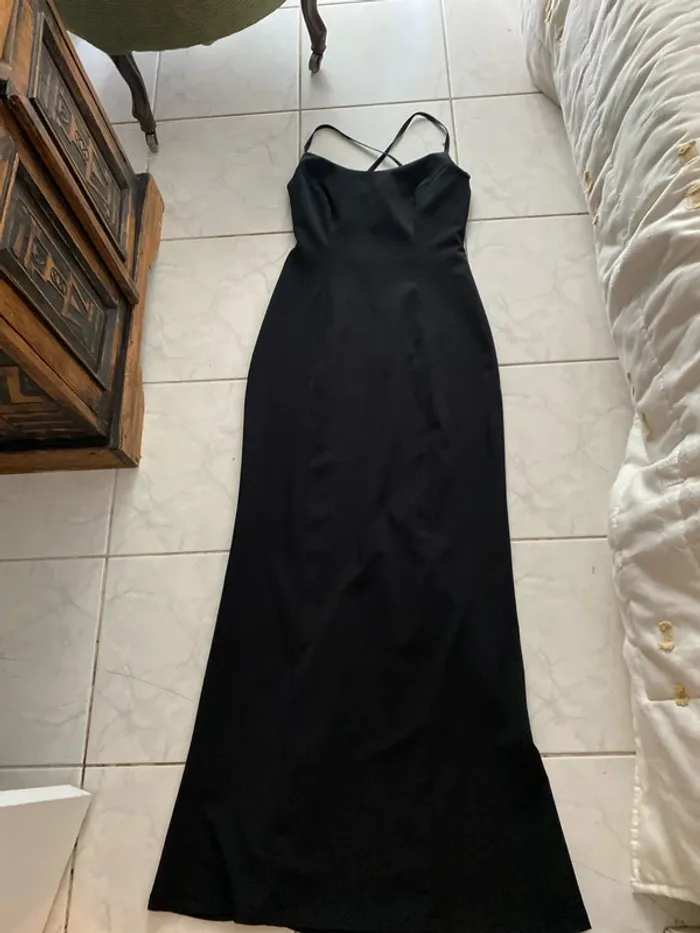 Robe longue noire - photo numéro 3