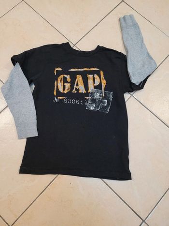 Teeshirt GAP à manches longues 8ans