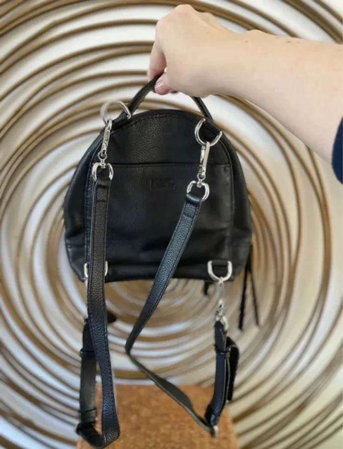 Sac à dos en cuir Karl Lagerfeld - photo numéro 2