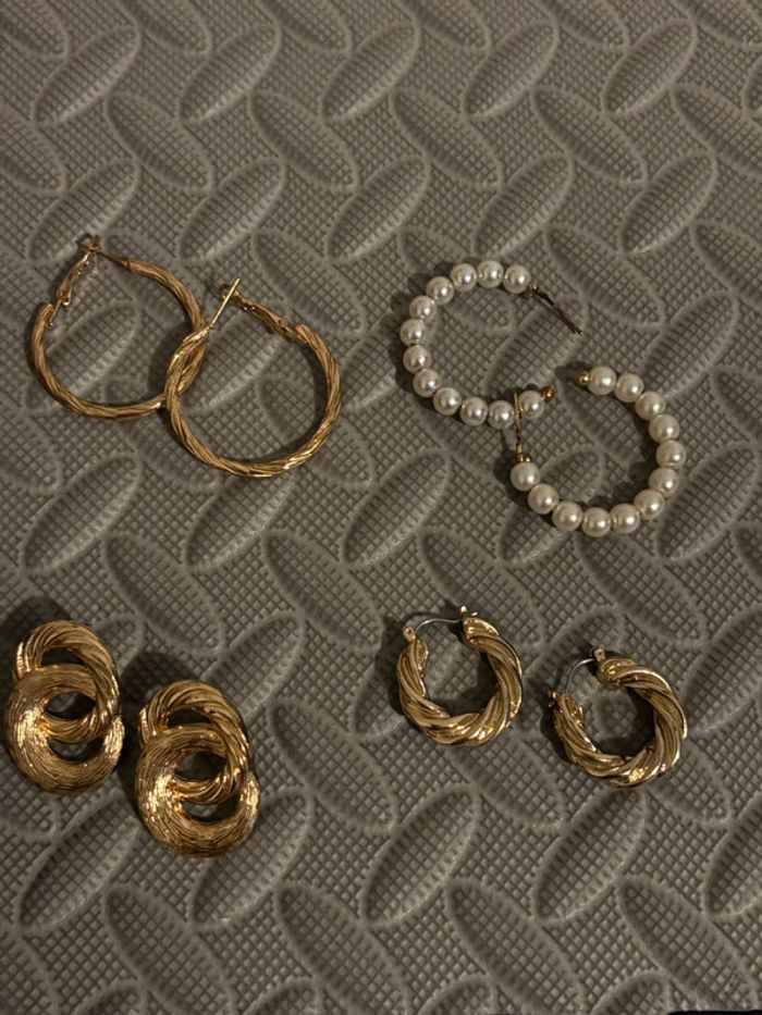 Lot de 4 paires de boucles d’oreilles dorées et perlées - photo numéro 5