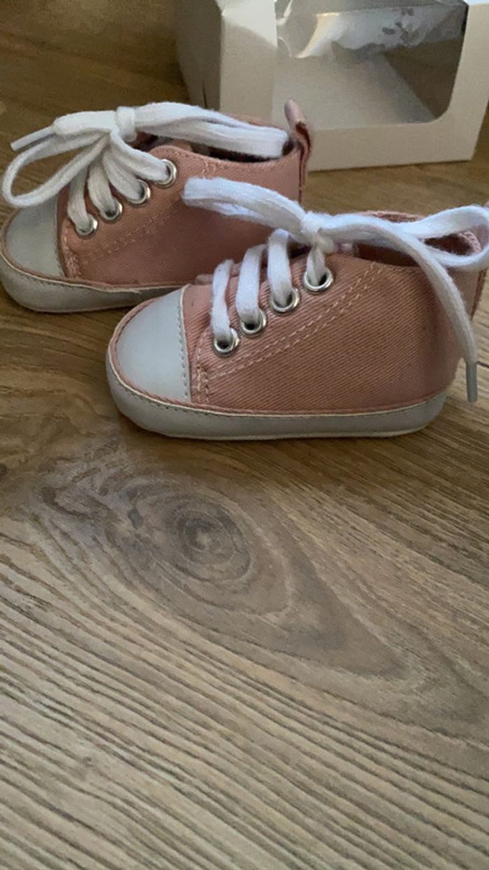 Chaussure 0/3 mois - photo numéro 2