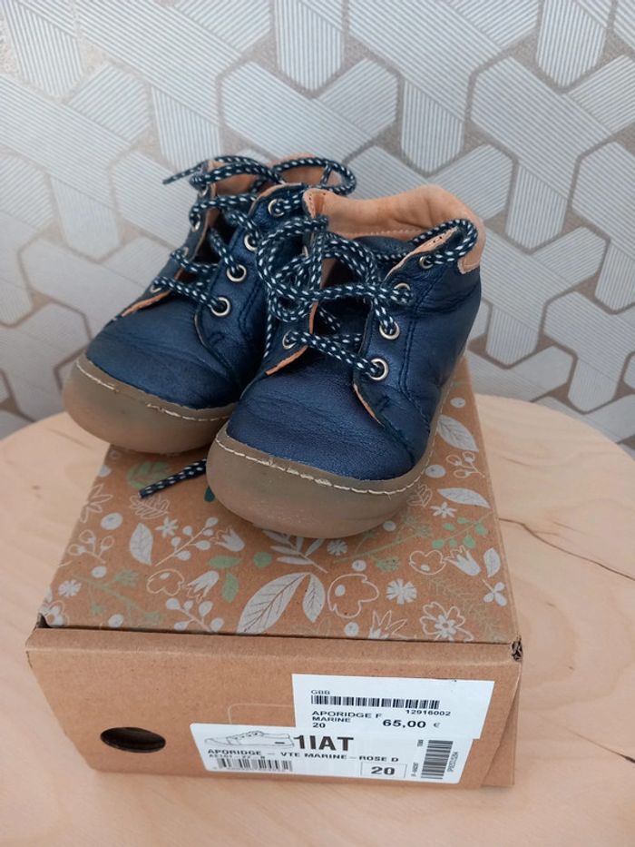 Chaussures en cuir fille T20 GBB