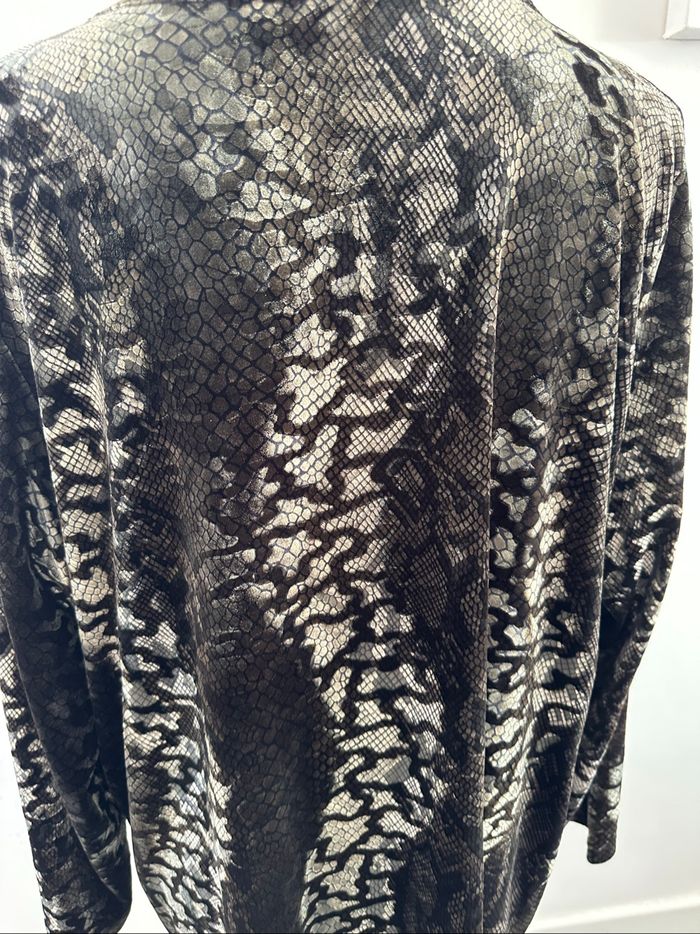 Blouse en velours python serpent kaki et noir Pause Café Vintage T50 5XL - photo numéro 7